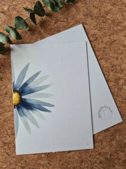 Halbe Blume blau