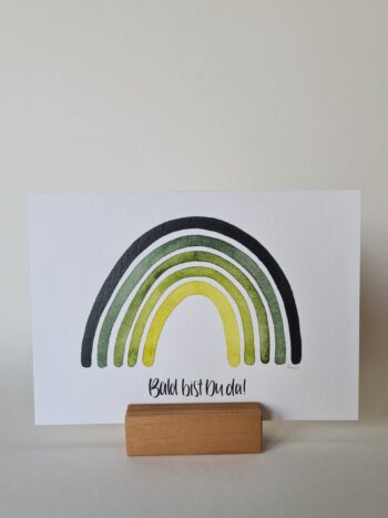 Regenbogen Grüntöne Baby Postkarte A6 Karte zur Schwangerschaft Vorfreude Baby